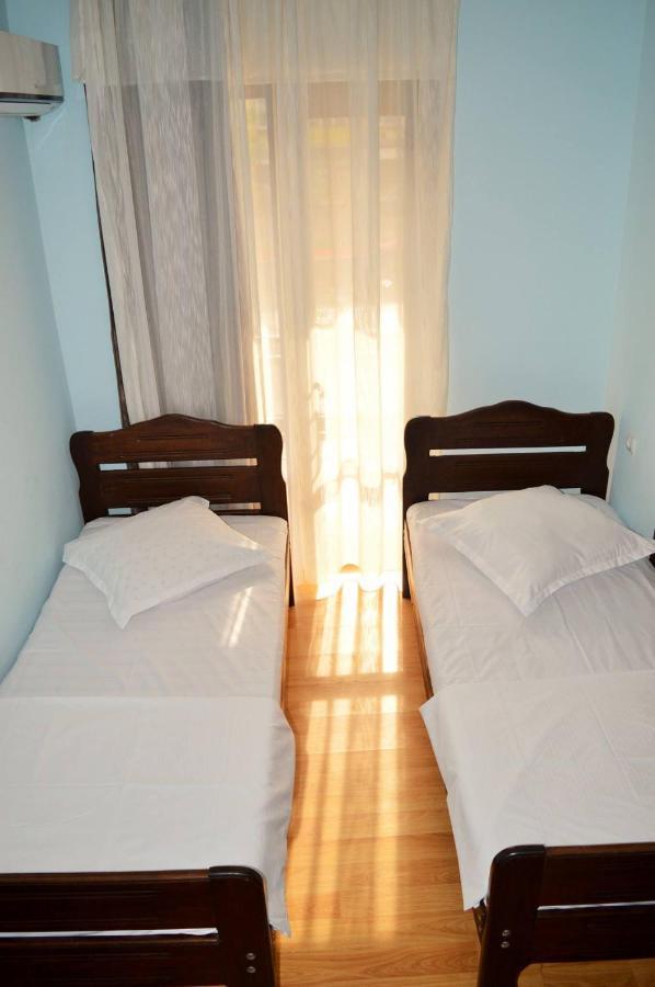 Hotel Tedi Кварели Екстериор снимка