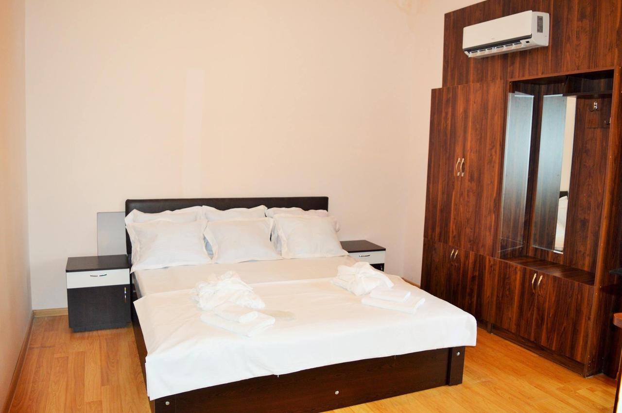 Hotel Tedi Кварели Екстериор снимка